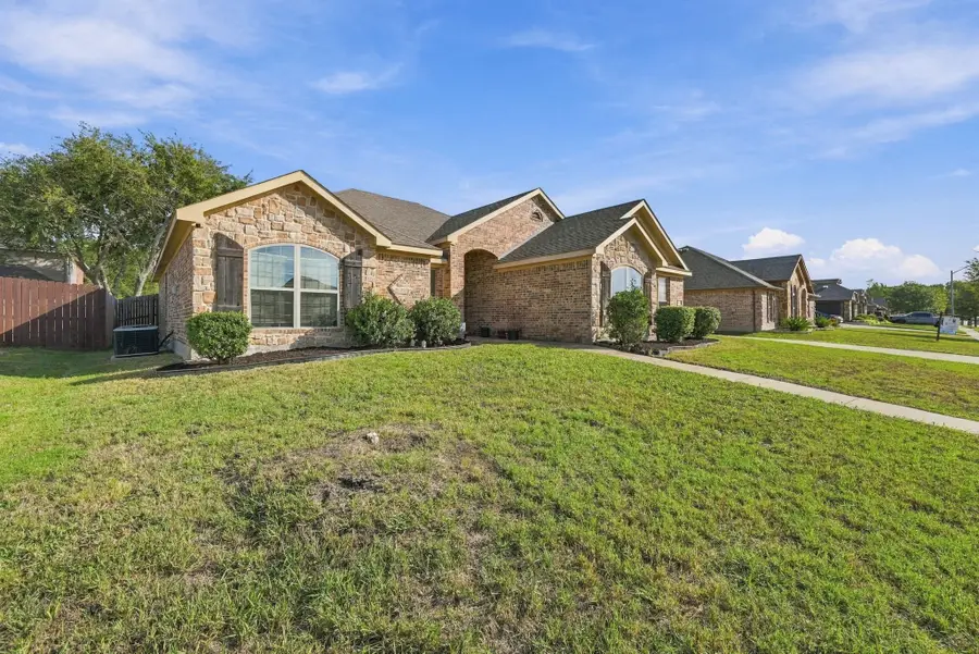 913 Sage Meadow Drive, Glenn Heights, TX 75154 - #3