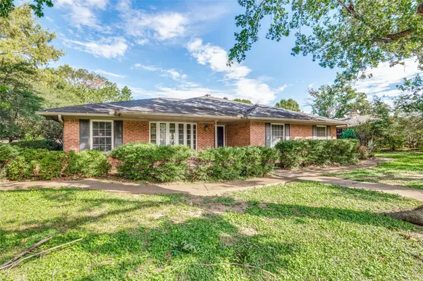 2106 Sunnyvale Road, Grand Prairie, TX 75050