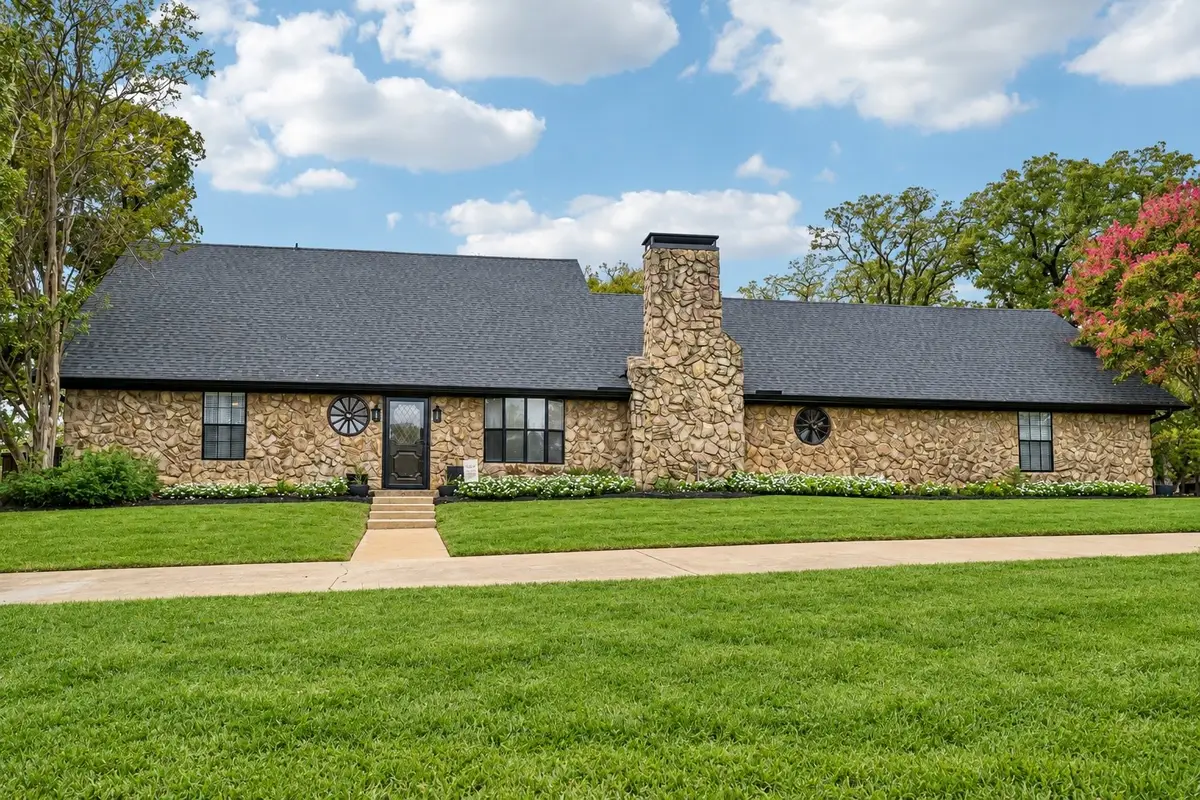180 N Woodland Trail, Double Oak, TX 75077 - #1