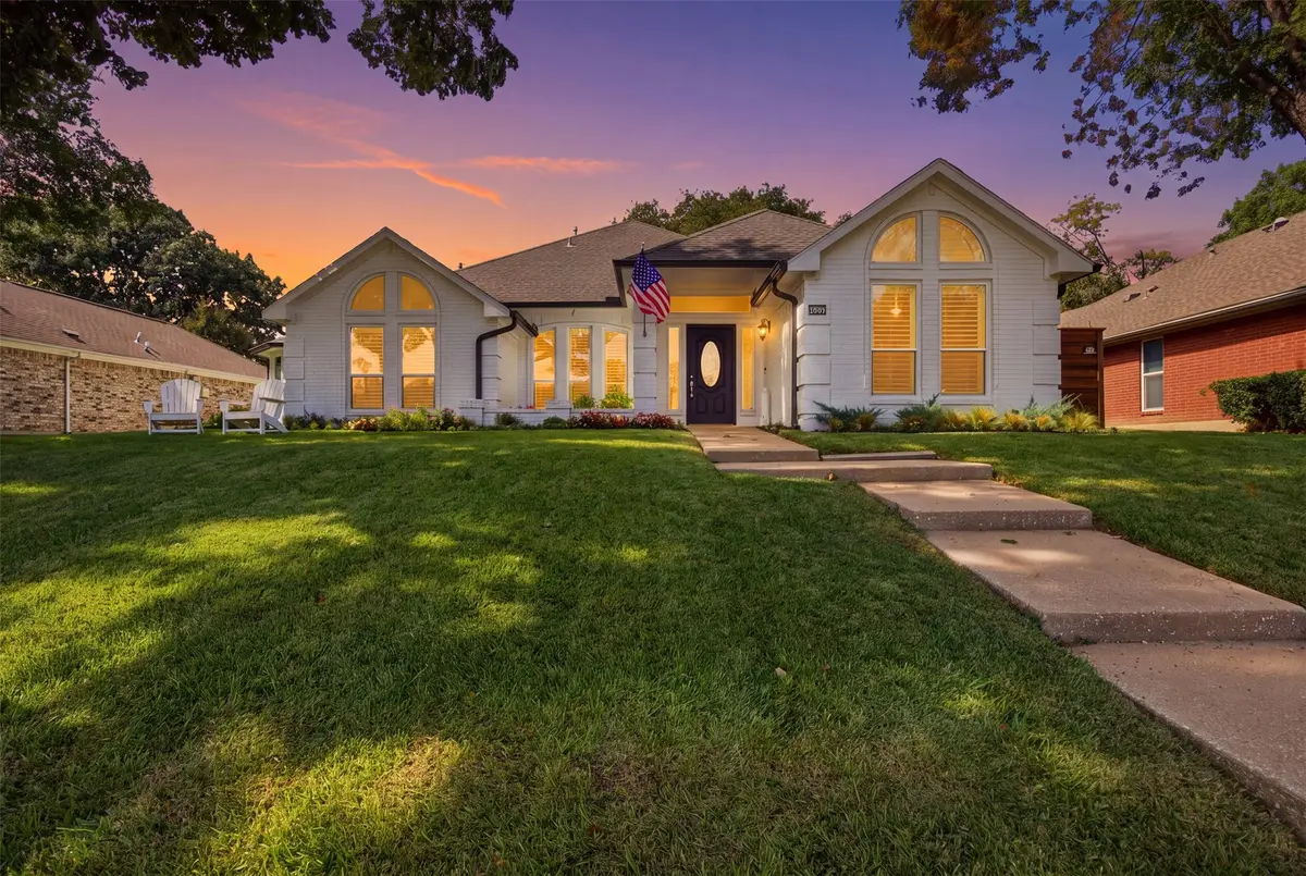 121 Lansdowne Circle, Coppell, TX 75019 - #1