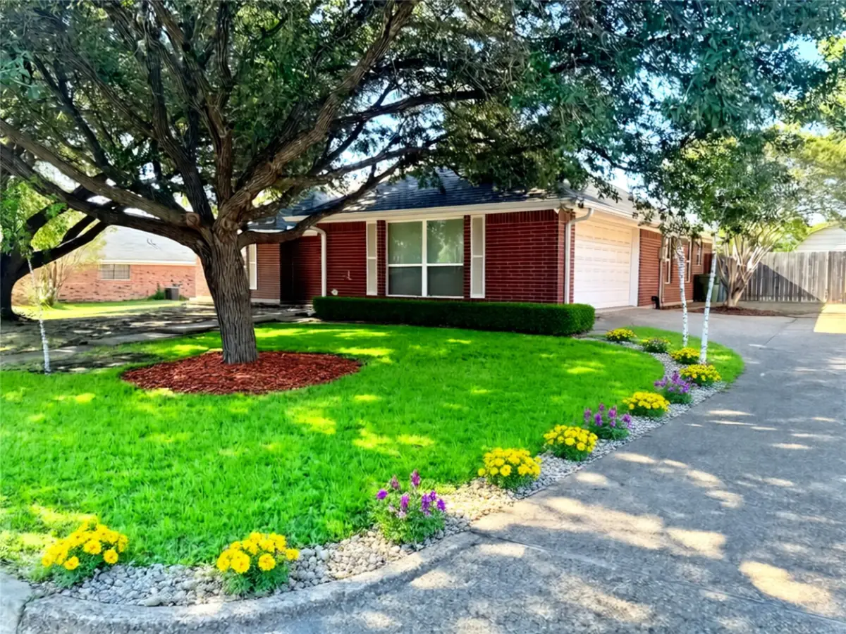 232 Crescent Drive, Hewitt, TX 76643 - #1