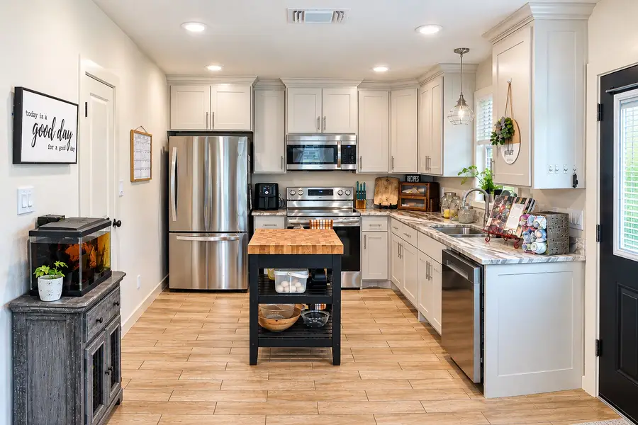 209 N Cleburne Whitney Road, Rio Vista, TX 76093 - #3