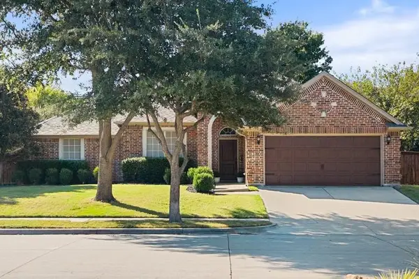 5 Fountain Court, Mansfield, TX 76063