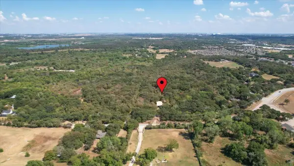 427 Cooks Lane, Fort Worth, TX 76120