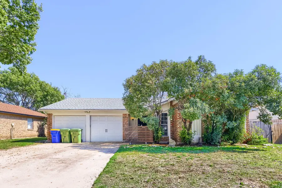 6604 Brookdale Drive, Watauga, TX 76148 - #2