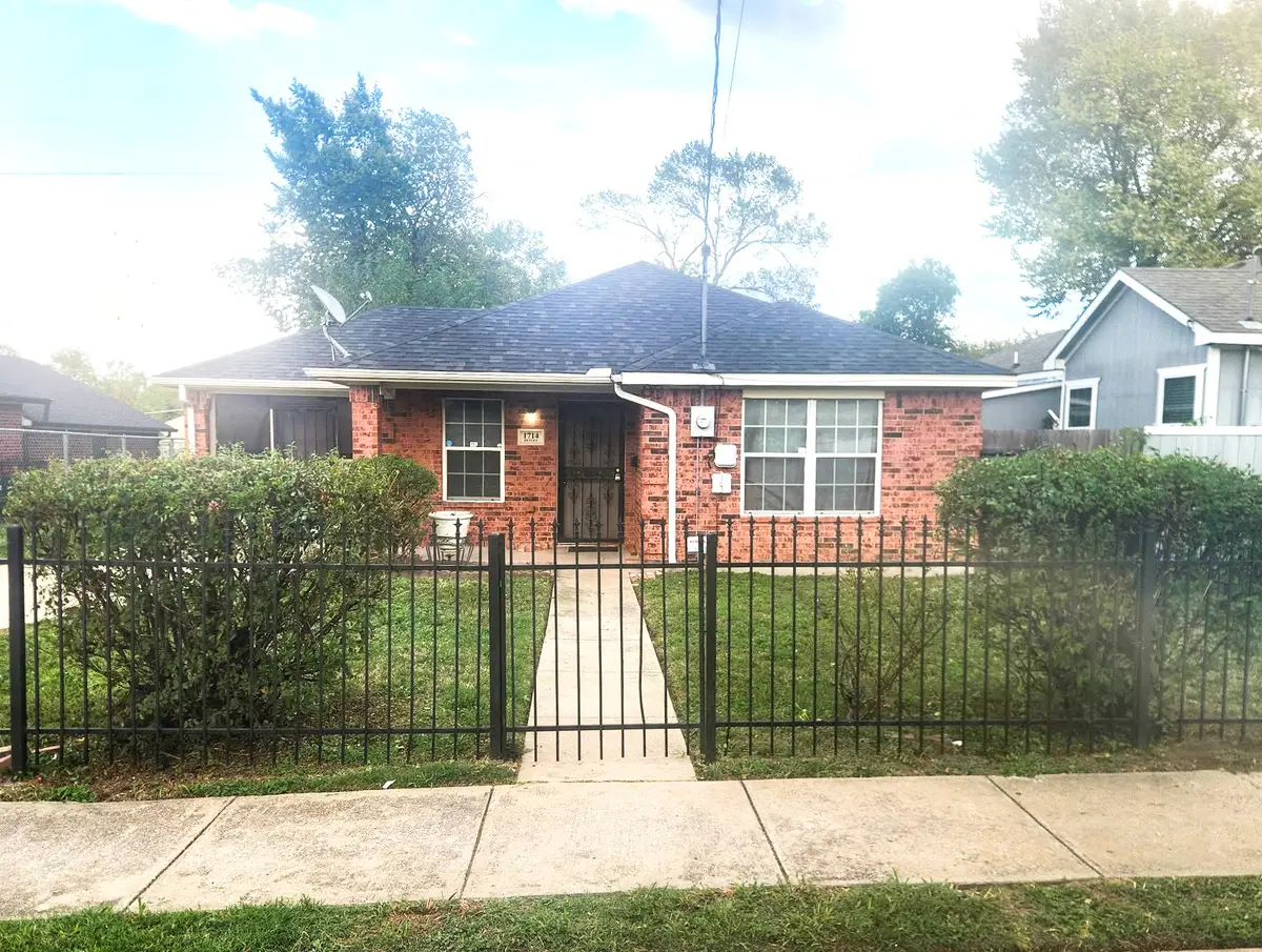 1714 S Denley Drive, Dallas, TX 75216 - #1