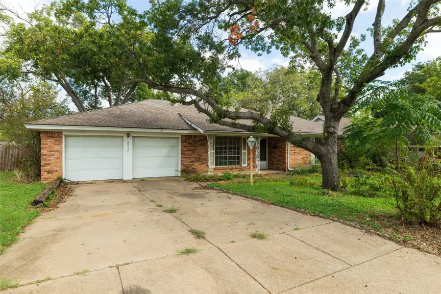 4917 Emerald Lake Drive, Fort Worth, TX 76103 - #2