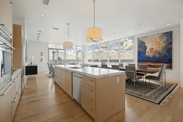 2200 Victory Avenue #1705, Dallas, TX 75219