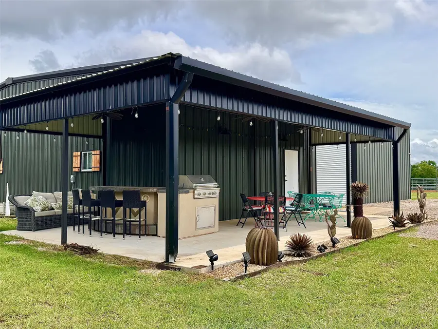 8690 E Fm 922 Highway, Valley View, TX 76272 - #3