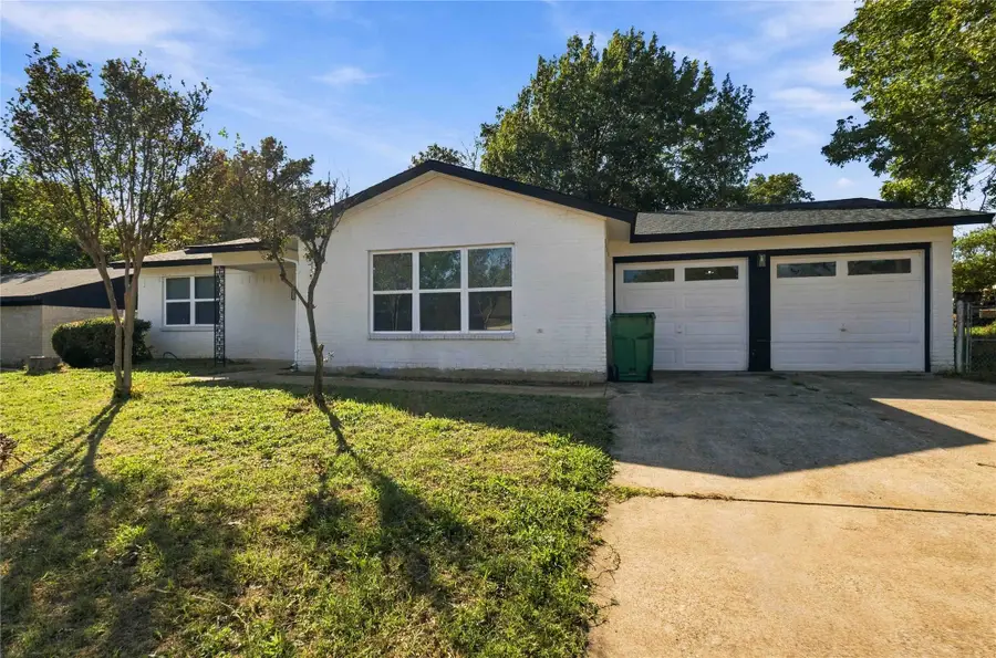 204 Wilson Street, Crowley, TX 76036 - #2