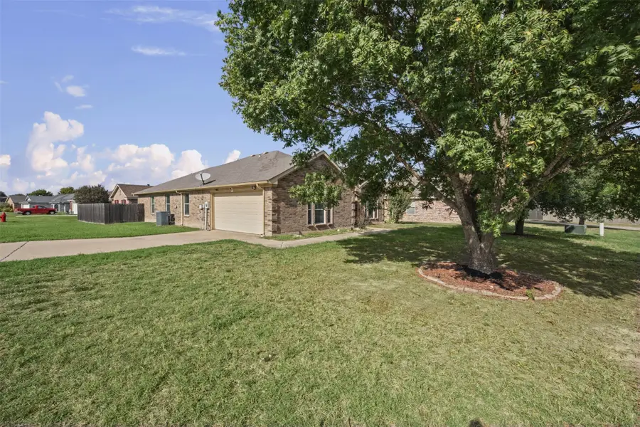 301 Wintergreen Court, Weatherford, TX 76085 - #2