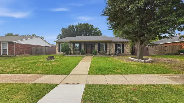2021 Clark Trail, Grand Prairie, TX 75052
