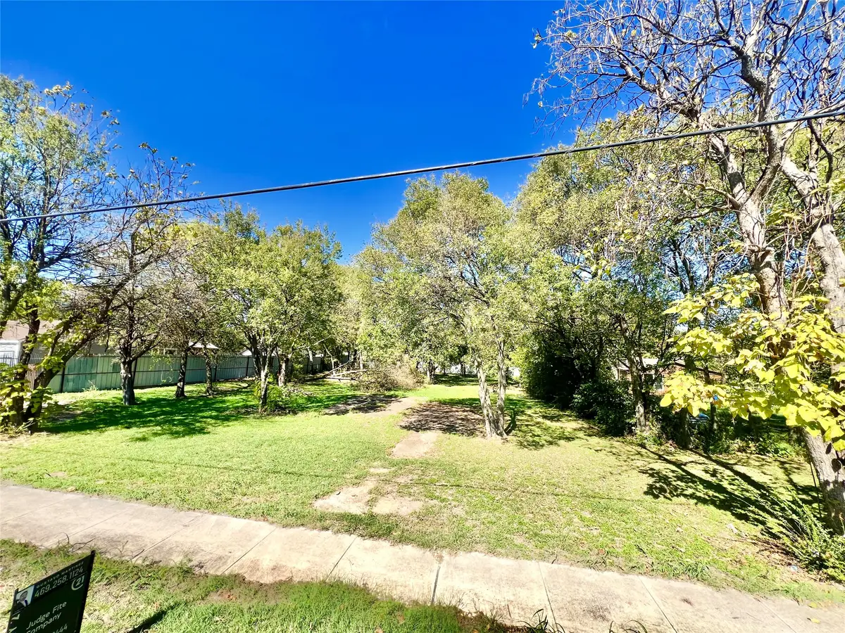 431 W Danieldale Road, Dallas, TX 75232 - #1