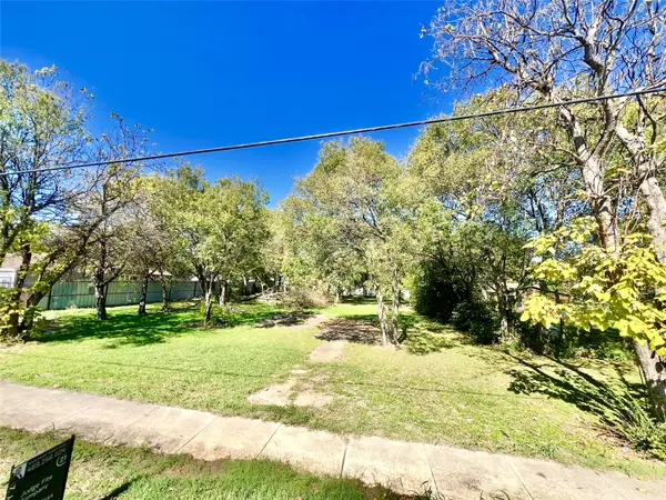 431 W Danieldale Road, Dallas, TX 75232