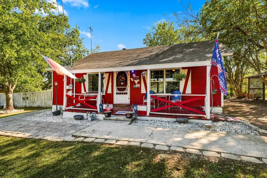 604 E South Street, Whitesboro, TX 76273 - #3