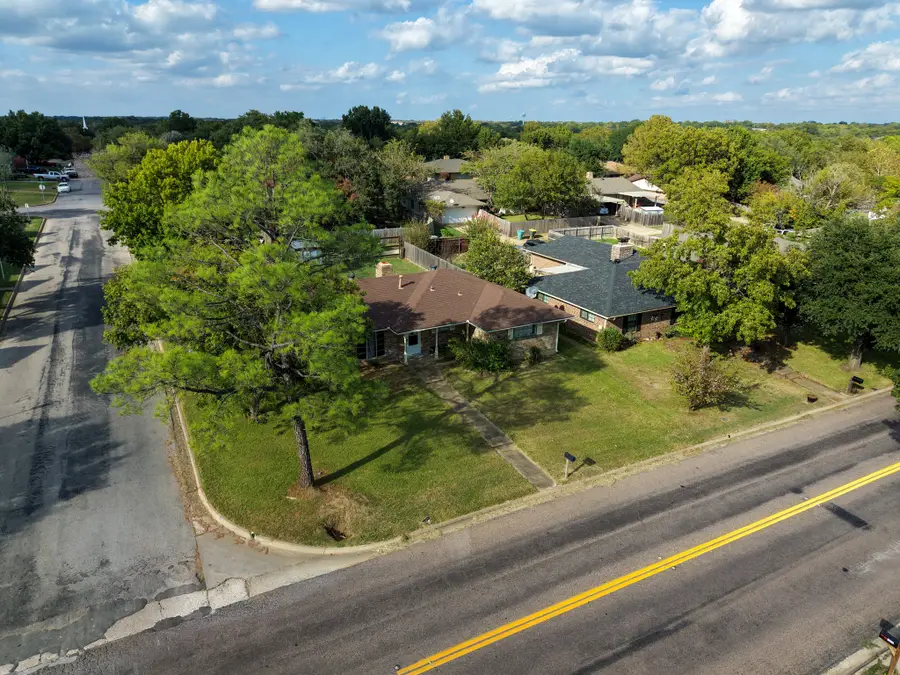 1839 W Taylor Street, Sherman, TX 75092 - #2