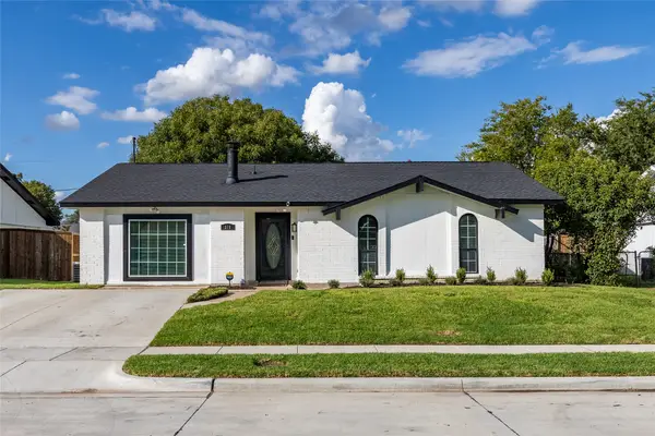310 Glendale Drive, Grand Prairie, TX 75052