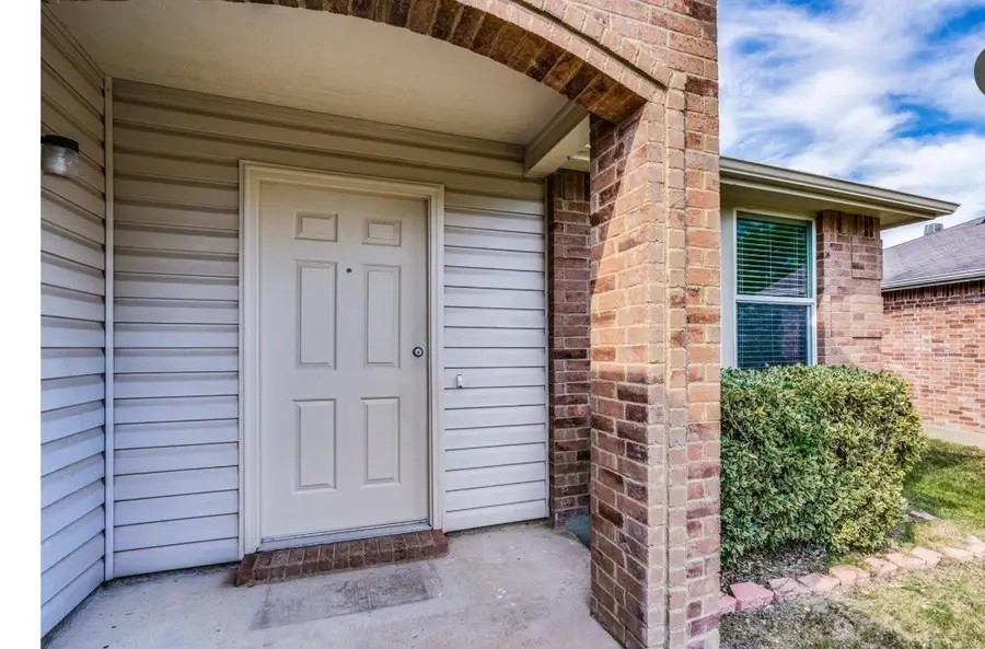 1053 Cavern Drive, Mesquite, TX 75181 - #2