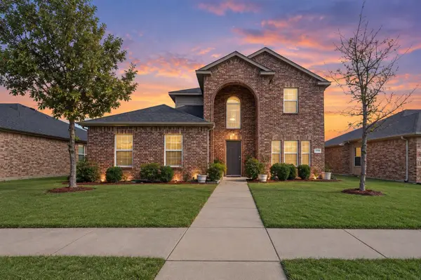 2020 Glen Hollow Drive, Lancaster, TX 75134