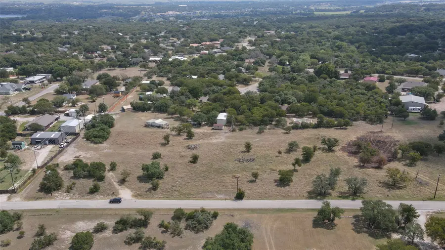 106 Winfield Street, Hudson Oaks, TX 76087 - #2