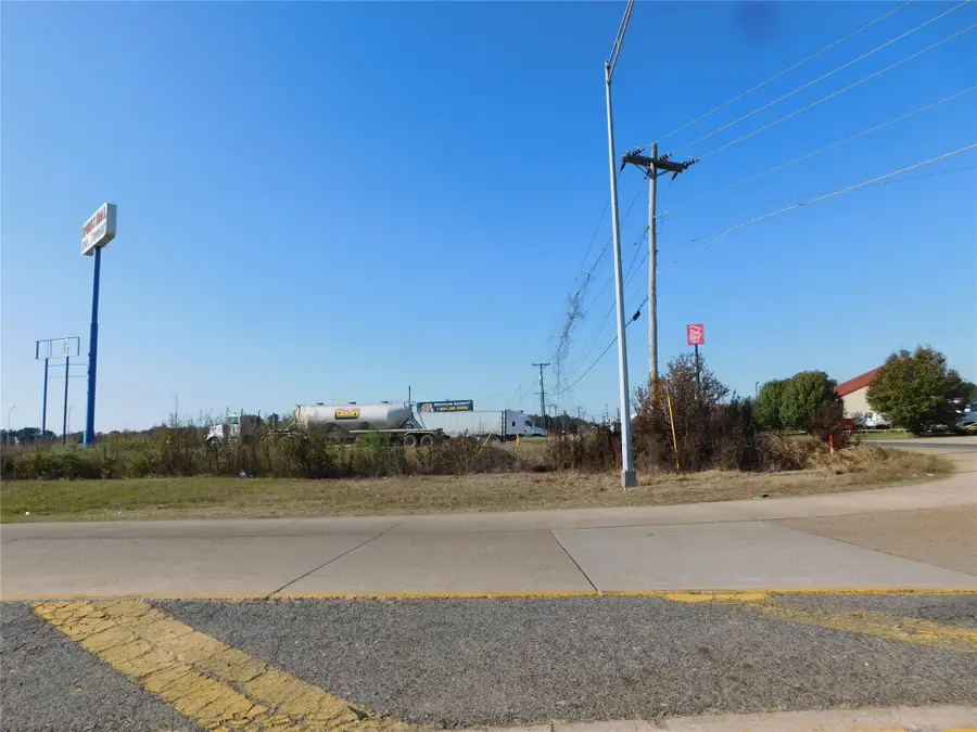7295 Greenwood Road, Shreveport, LA 71119 - #3