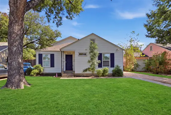 3233 Merida Avenue, Fort Worth, TX 76109