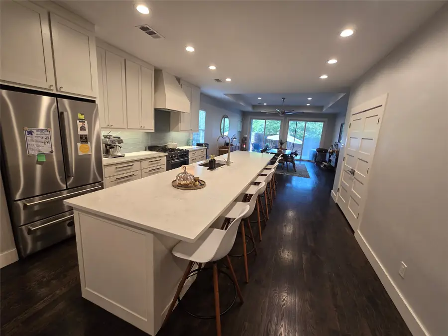 618 N Clinton Avenue, Dallas, TX 75208 - #2