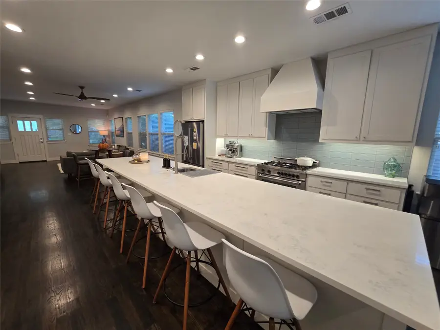 618 N Clinton Avenue, Dallas, TX 75208 - #3