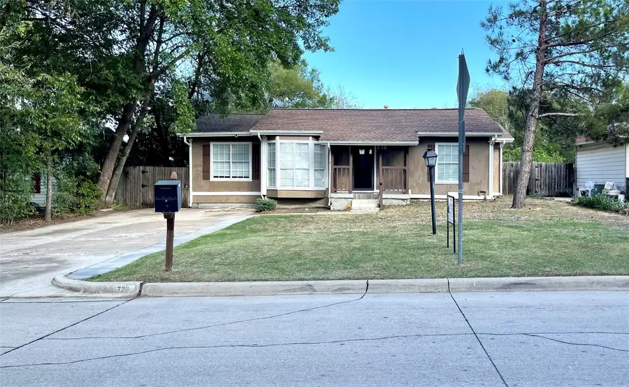 722 Circle Drive, Arlington, TX 76010 - #2