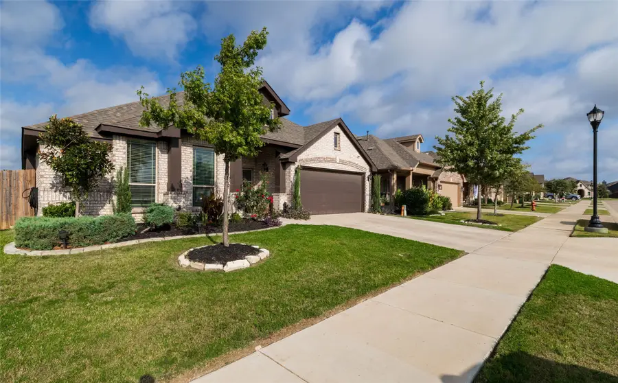1020 Longbow Drive, Godley, TX 76044 - #2