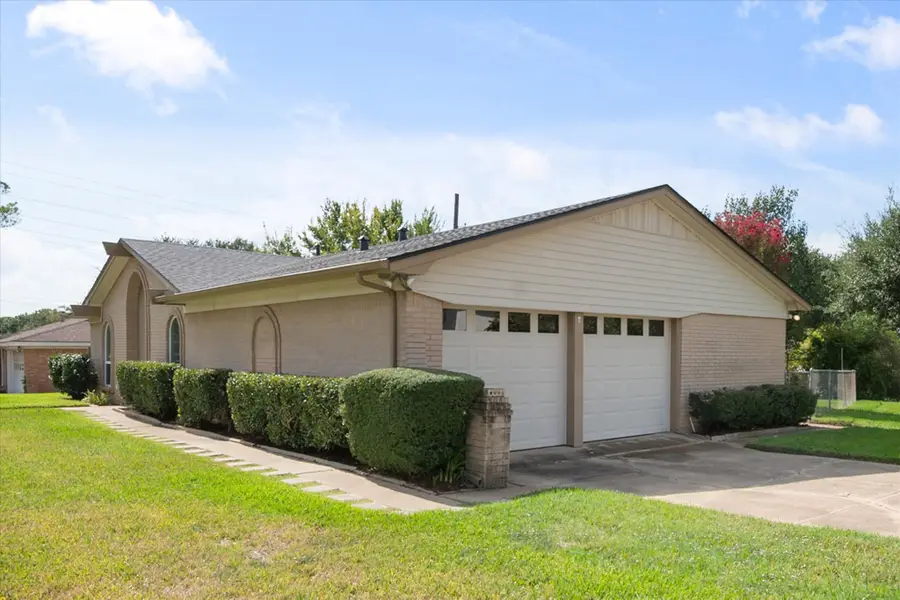 2017 Hurstview Drive, Hurst, TX 76054 - #2
