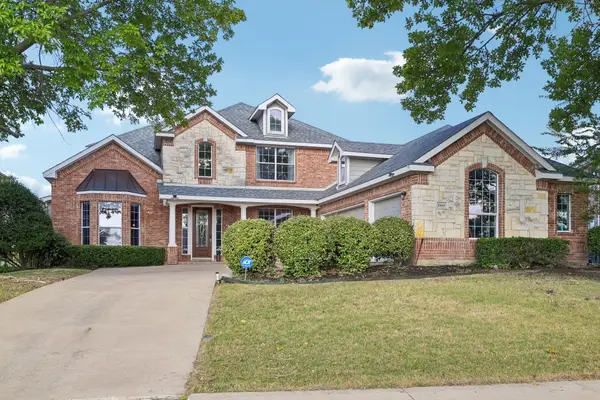 10005 Fairway Vista Drive, Rowlett, TX 75089