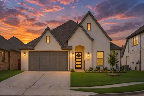 2628 Flycatcher Road, Fort Worth, TX 76118