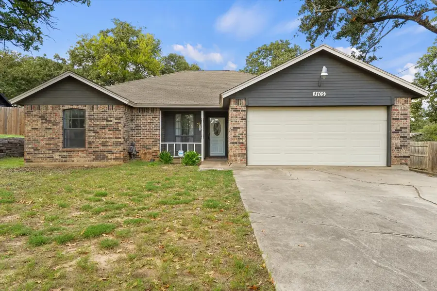 1105 Lakeview Drive, Azle, TX 76020 - #2