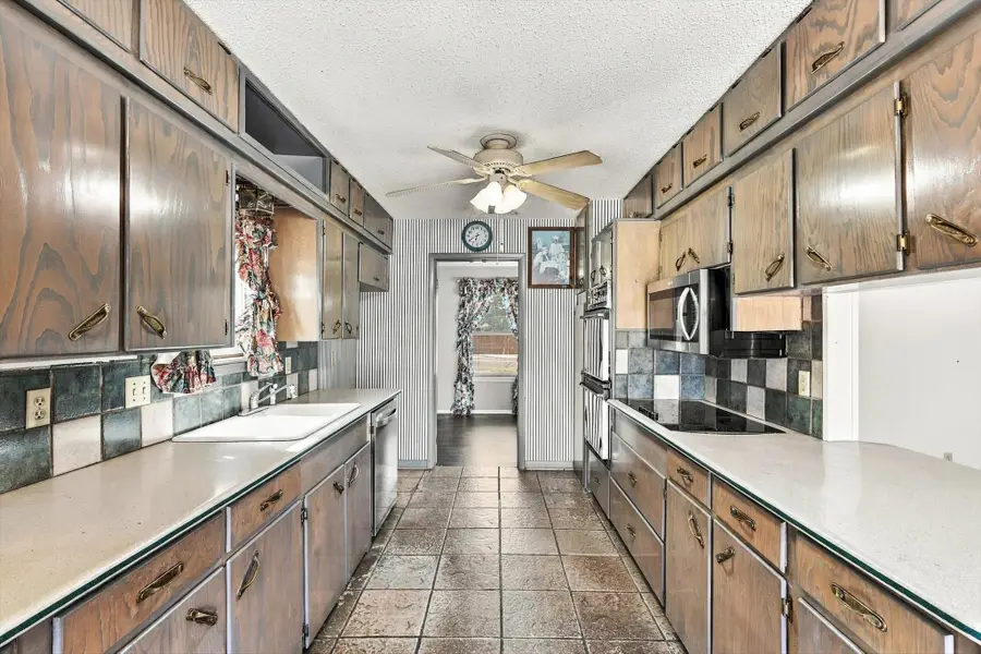 1110 Tipton Road, Irving, TX 75060 - #2