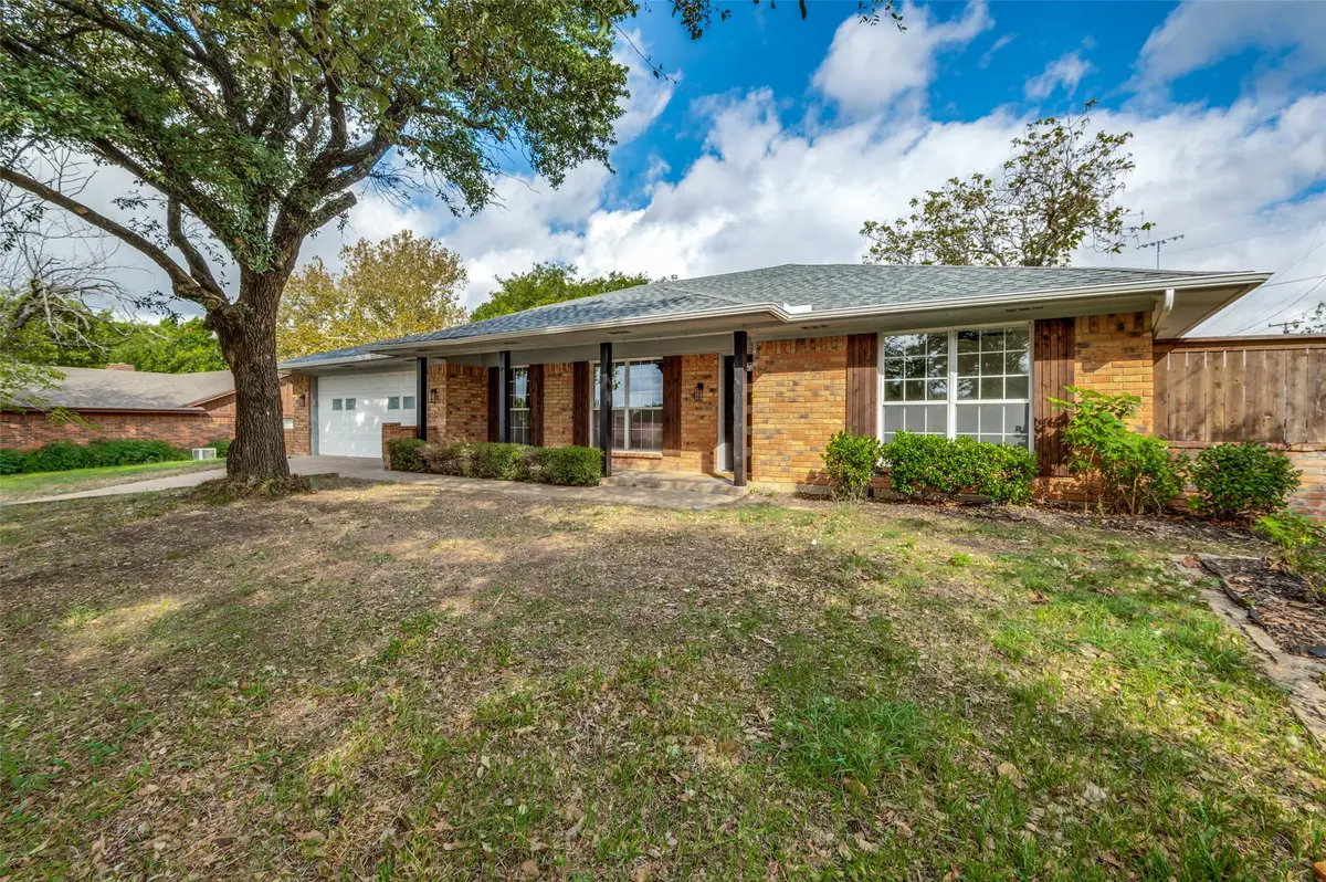 504 Rolling Hills Drive, Midlothian, TX 76065 - #1