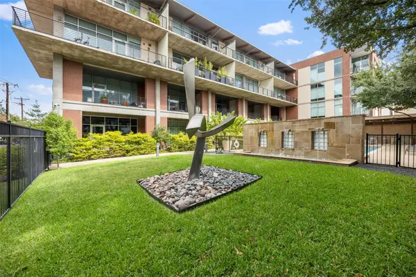 3030 Bryan Street #207, Dallas, TX 75204