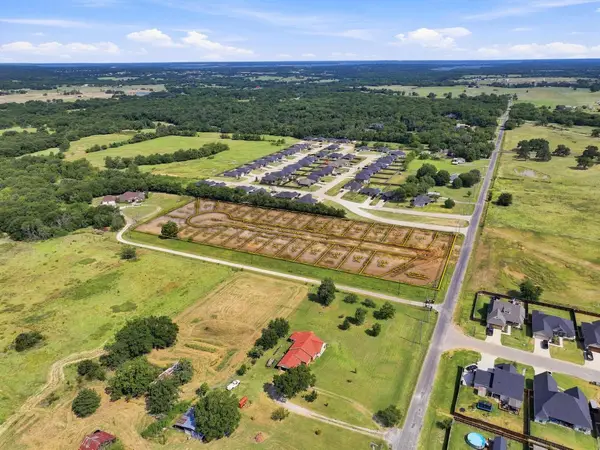 512 Pearce Meadows, Pottsboro, TX 75076