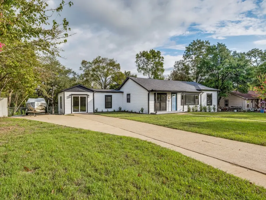 1425 W Shepherd Street, Denison, TX 75020 - #3