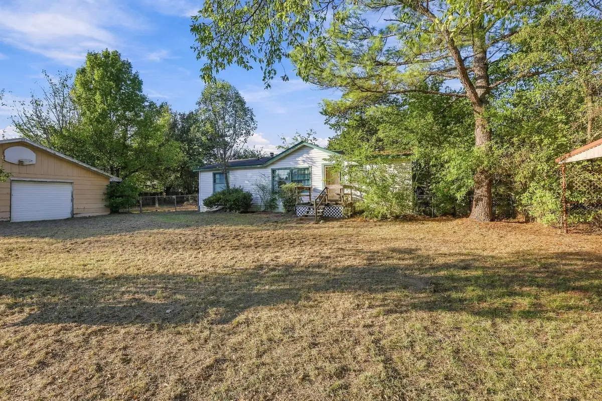 305 Dover Drive, Gordonville, TX 76245 - #1