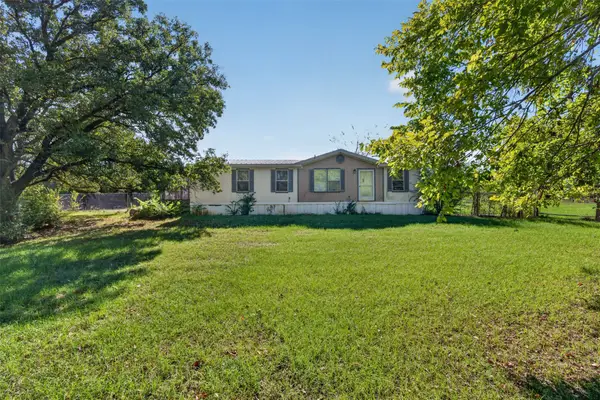 700 Kim Court, Cleburne, TX 76031