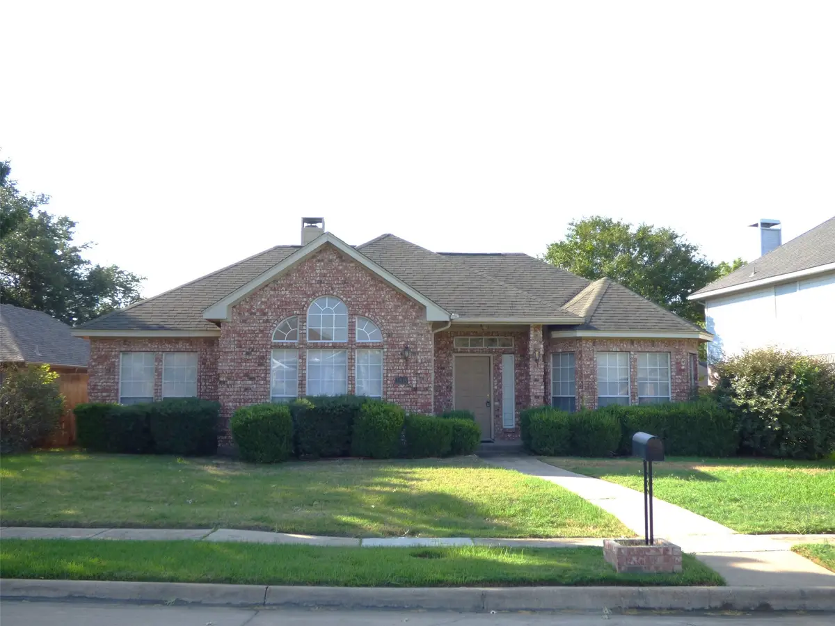 3918 Alto Avenue, Carrollton, TX 75007 - #1