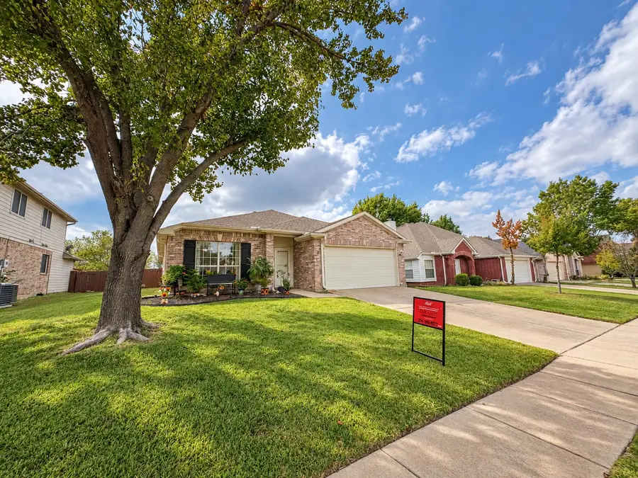 7616 Sunburst Trail, Denton, TX 76210 - #3