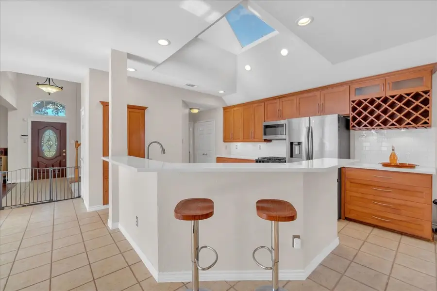 305 Moss Hill Road, Irving, TX 75063 - #3