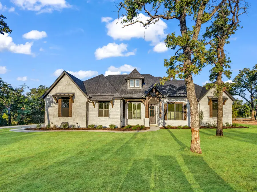 2021 Forest Bridge Drive, Azle, TX 76020 - #3