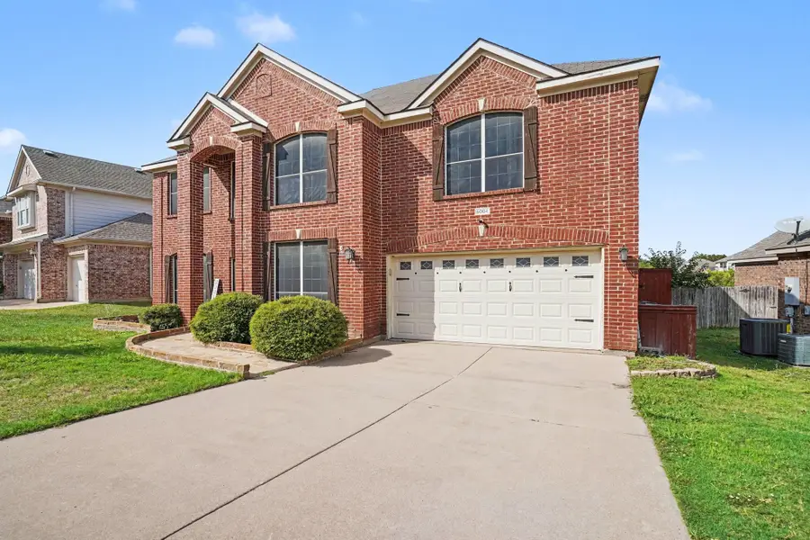 5004 Valleyside Drive, Fort Worth, TX 76123 - #2