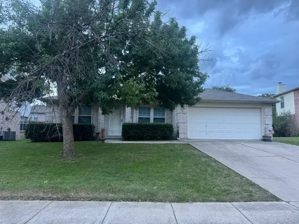 729 Raven Drive, Saginaw, TX 76131