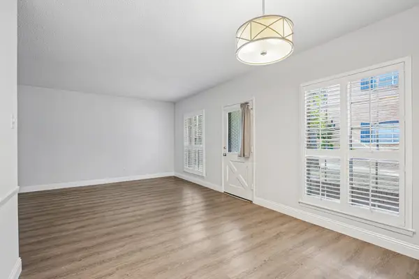 6017 E University Boulevard #118, Dallas, TX 75206