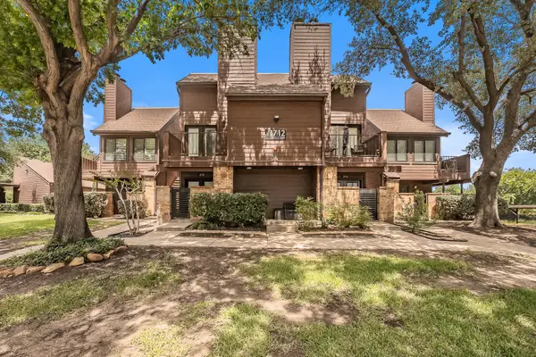 1712 Baird Farm Circle #2205, Arlington, TX 76006