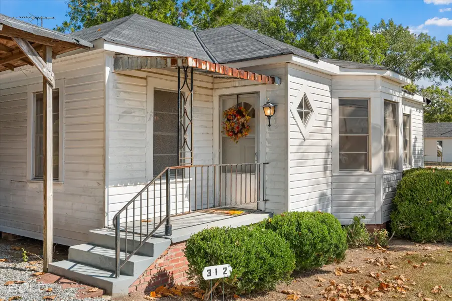 312 Simpson Street, Benton, LA 71006 - #3
